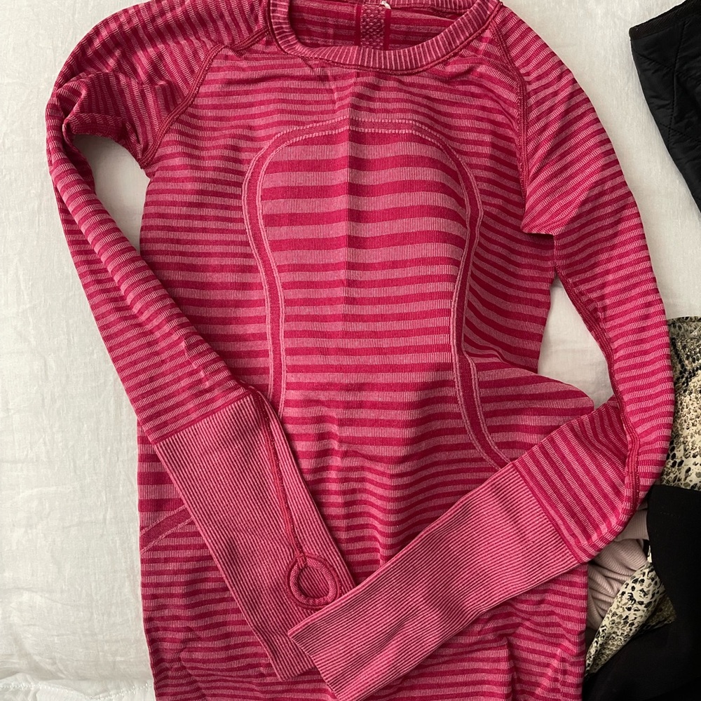 Lululemon swiftly tech long sleeve